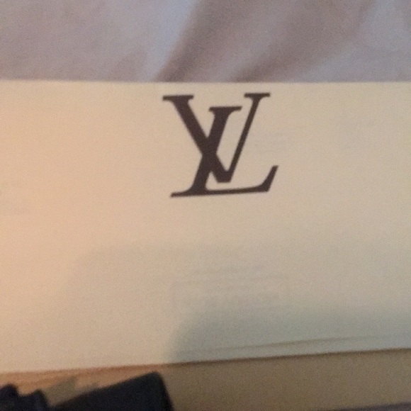 Authentic Louis Vuitton empereinte wallet - Picture 6 of 7